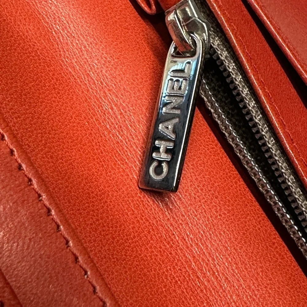 🔥🔥🔥Chanel Vintage Orange Red Leather Wallet + Box + COA
